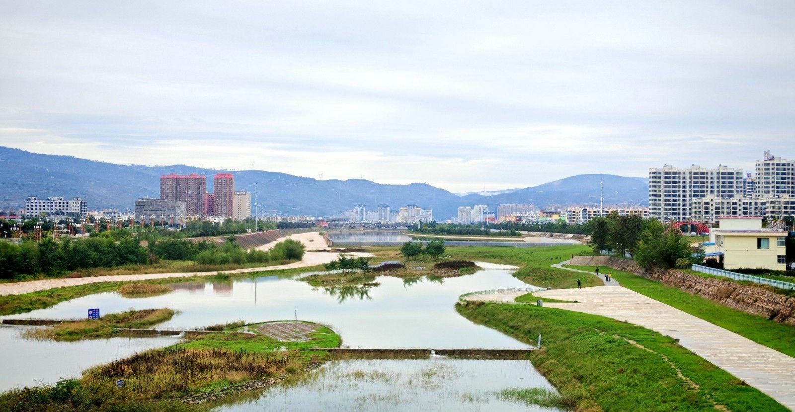 秦安:满城秋韵入画来_fororder_9