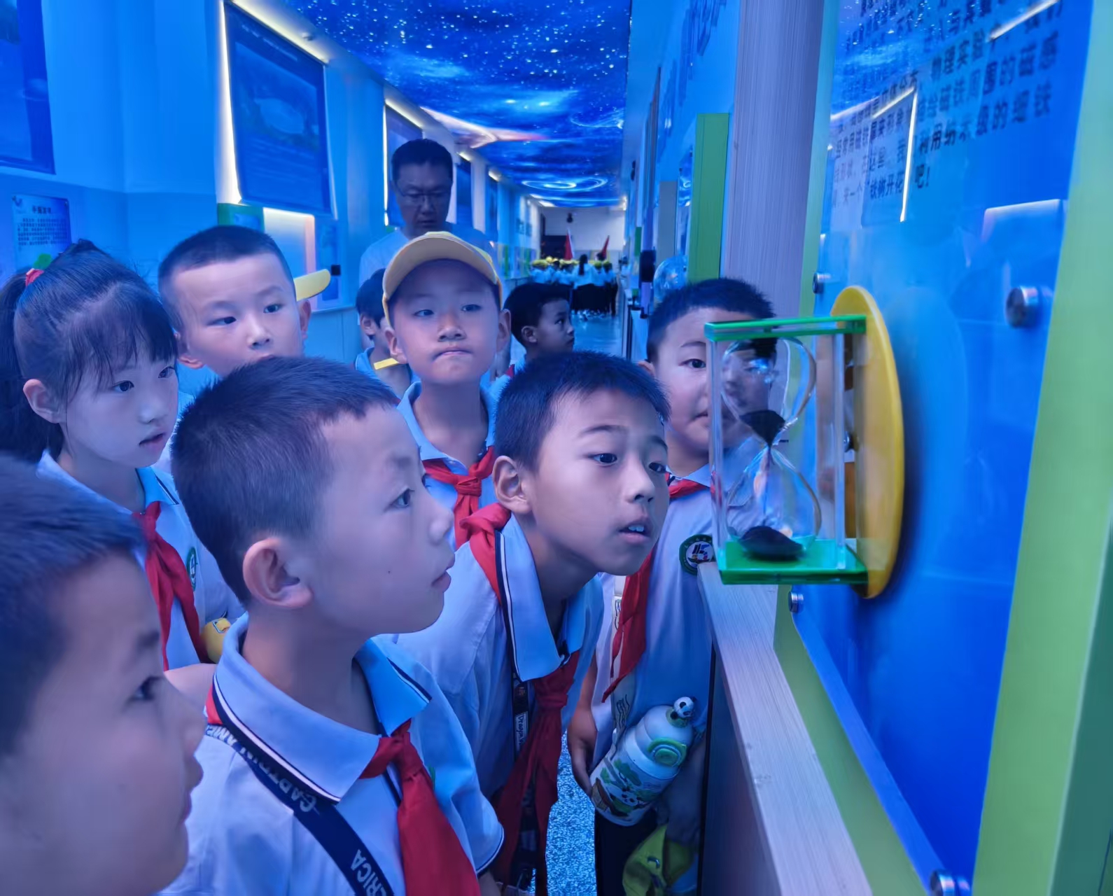 天水市秦安县第五小学“三维推进”模式提升学生科学素养_fororder_科普基地研学行 (2)