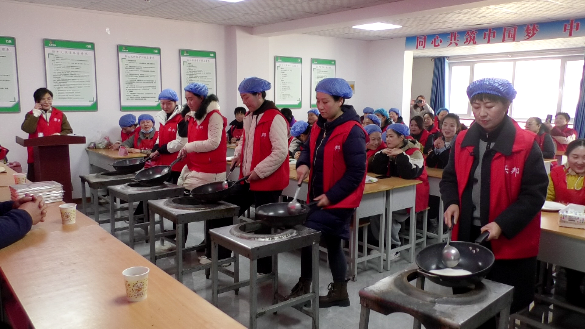 天水秦安:多维发力促就业 为民实事惠民生_fororder_7