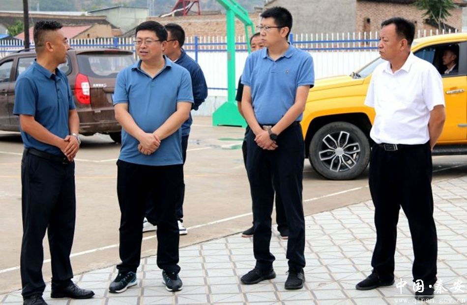 农工党天水市委员会调研秦安县农村光伏产业发展情况