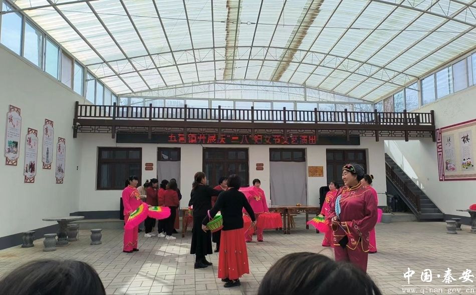 五营镇开展三八妇女节文艺汇演活动