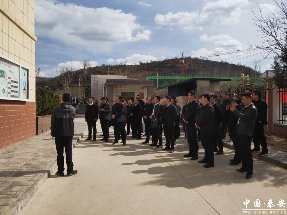 秦安县教育局组织考察团赴静宁县考察学习