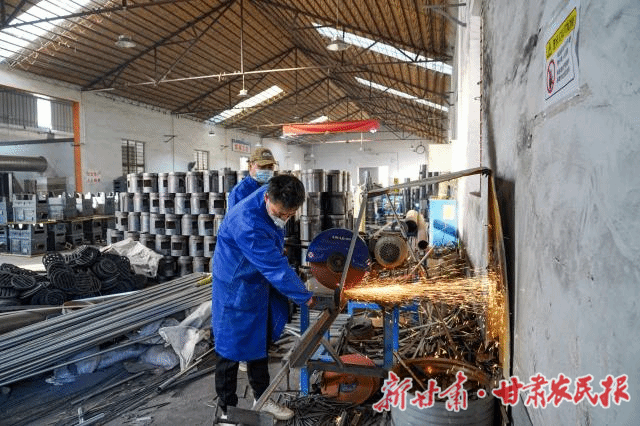 甘肃秦安:岁末年初冲刺忙 生产线上涌春潮 甘肃秦安:岁末年初冲刺忙 生产线上涌春潮